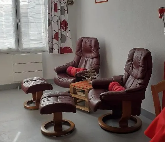 Petit 30 M2-plein Sud-2 Pers-1er Etage-wifi Fibre Gratuite-sans Ascenseur-non Fumeur-pas D'animaux -reservation A Partir De 2 Nuits Apartament Tarbes